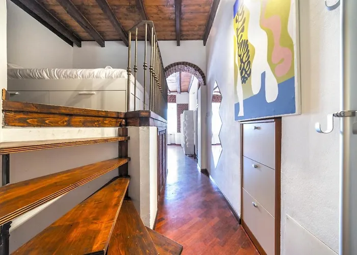 Guesthost - Porta Romana & Bocconi Cosy Apartment
